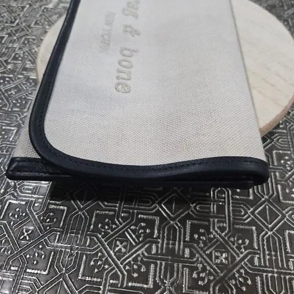 🐢 rag & bone pilot clutch. Like New - Picture 8 of 11